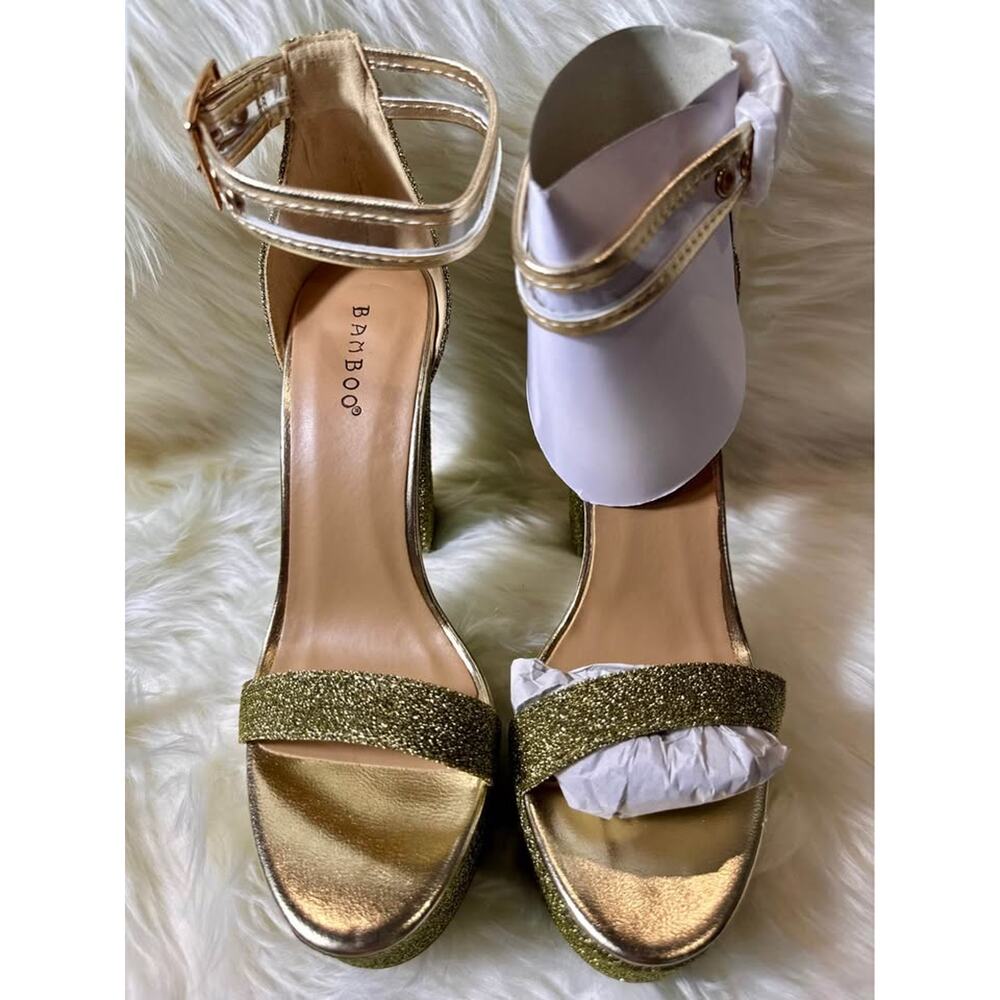 Bamboo Tournament 77M Size 7.5 Gold Platform Heels Festival Boho Strappy Glitter
